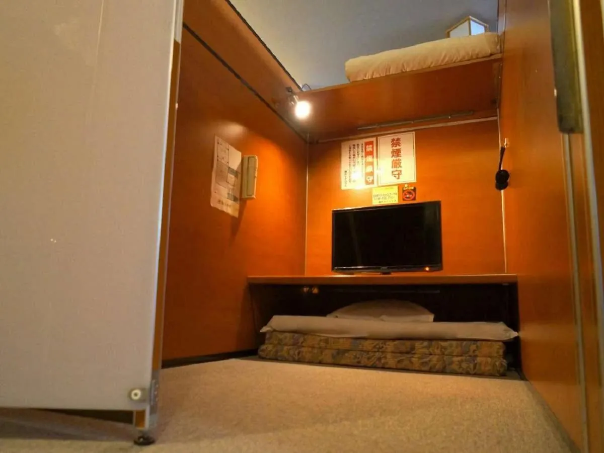 Hotel a capsule Hotel Kobe Kua House